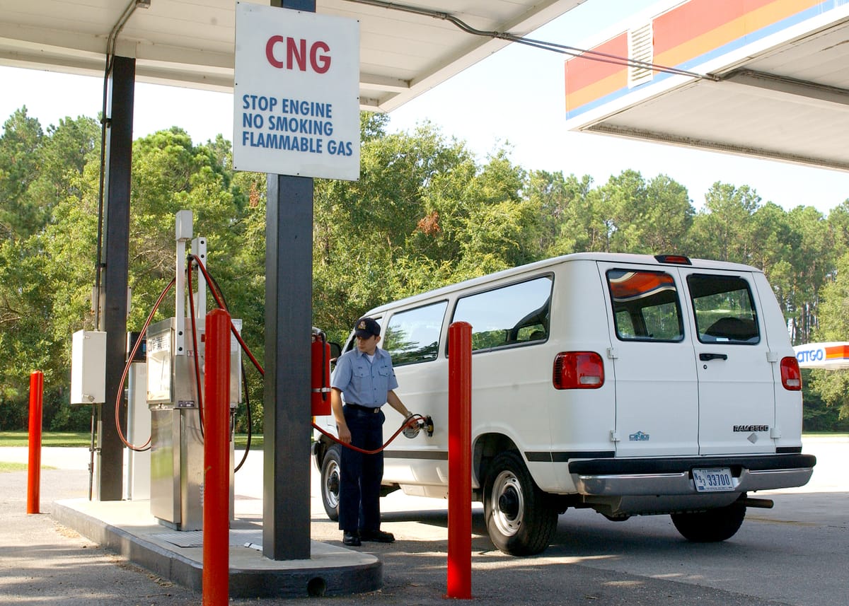 Carga de GNC en una estación de servicio
